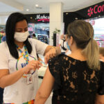 Shopping de Manaus oferta vacinação contra a influenza