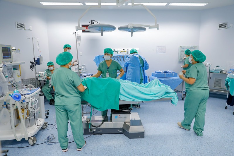 Paciente recebeu rim da esposa durante transplante e comemora vida nova