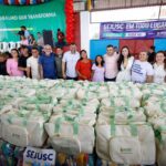 Governo do Amazonas destina 3,6 toneladas de alimentos à população de Barreirinha