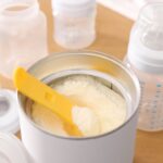 Proibida venda de fórmulas infantis da Nestlé com risco de contaminação por toxina