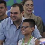 Mutirão oftalmológico: governador interino Roberto Cidade acompanha entrega de 1,2 mil óculos