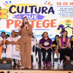 Primeira-dama do Amazonas participa de ato público de combate ao abuso e à exploração sexual de crianças e adolescentes