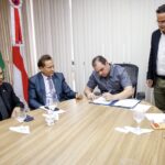 Governador do Amazonas assina resultado final do concurso público do Ipaam