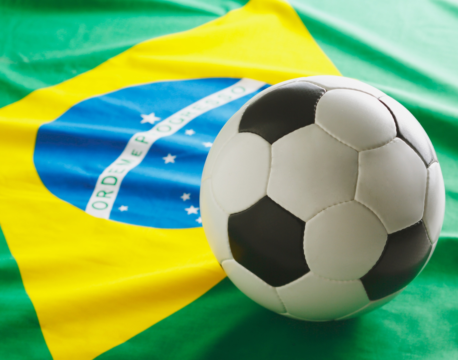 Brasil estreia na Copa do Mundo após ciclo de preparação tumultuado