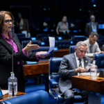 Senado aprova norma que dificulta aborto legal em crianças e adolescentes vítimas de estupro