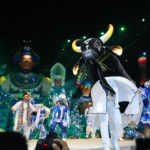 Festival de Parintins 2026: Boi Caprichoso abre primeira noite celebrando Parintins e as raízes de seu povo