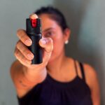 Lei do ‘spray de pimenta’: uso responsável garante rede de proteção às mulheres