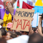 Sobrecarga doméstica expõe mulheres à violência, dizem especialistas