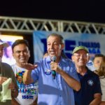 TRE-AM manda retirar outdoor com propaganda irregular de Omar Aziz em Humaitá
