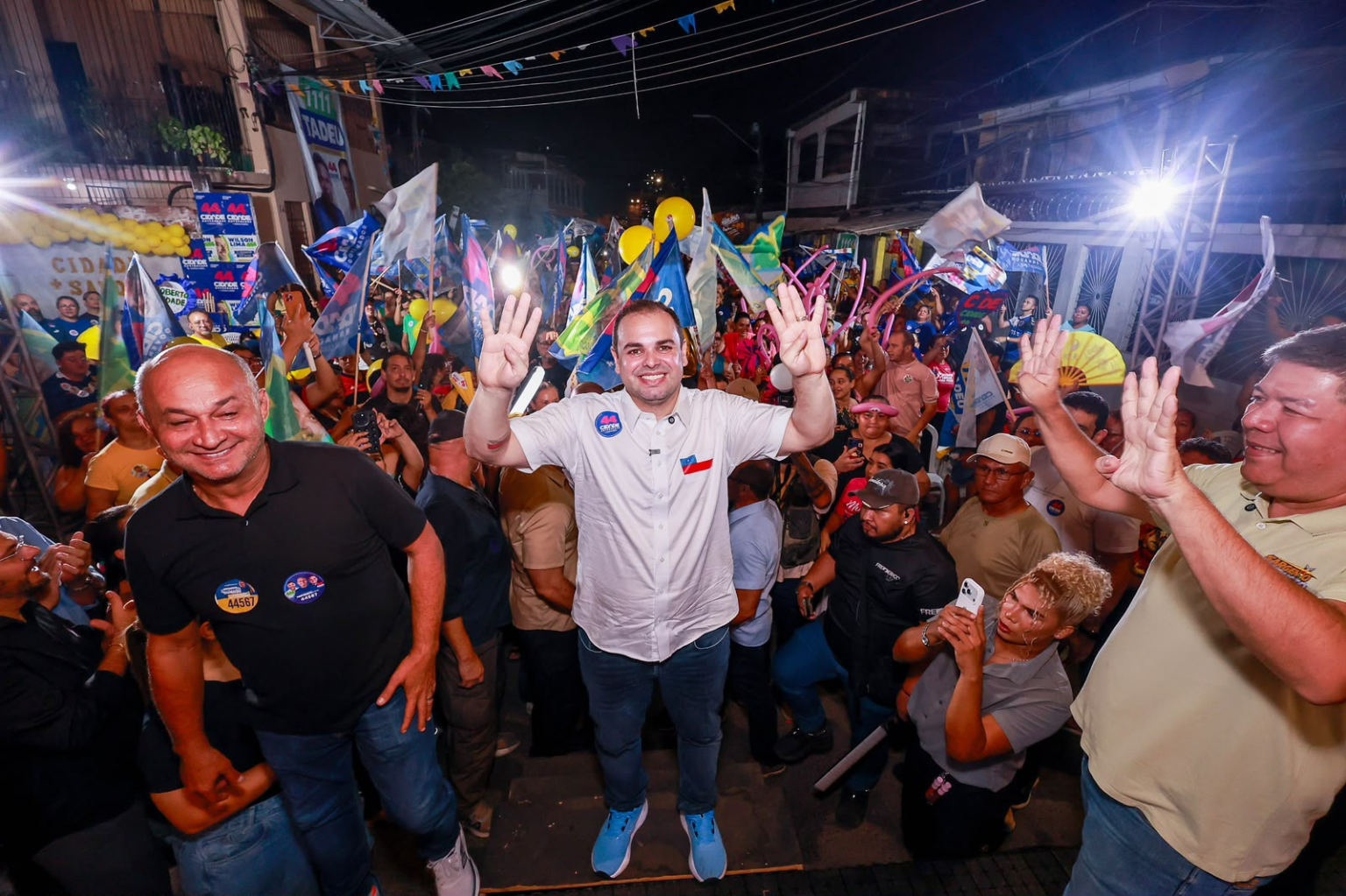 Roberto Cidade e Serafim Corrêa apresentam diretrizes do Plano de Governo em Manaus