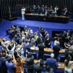 Senado aprova fim da escala 6×1 e redução da jornada de trabalho