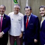 Governador eleito Omar Aziz discute com ministro da saúde ações emergenciais para o Amazonas
