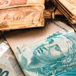 Gastos do Governo do Amazonas crescem e já consomem 95% da receita do Executivo em 2026; governador aponta dificuldades de ajuste da máquina